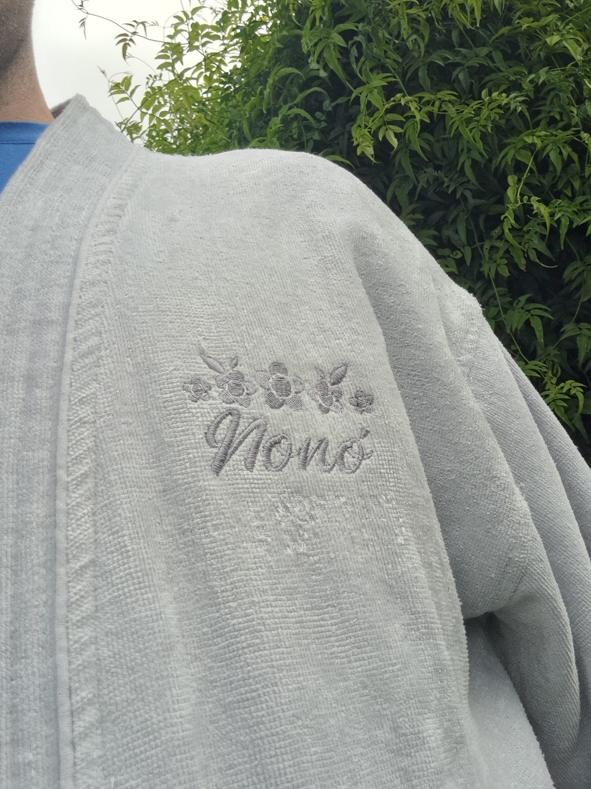 Bata bordada con nombre o logo