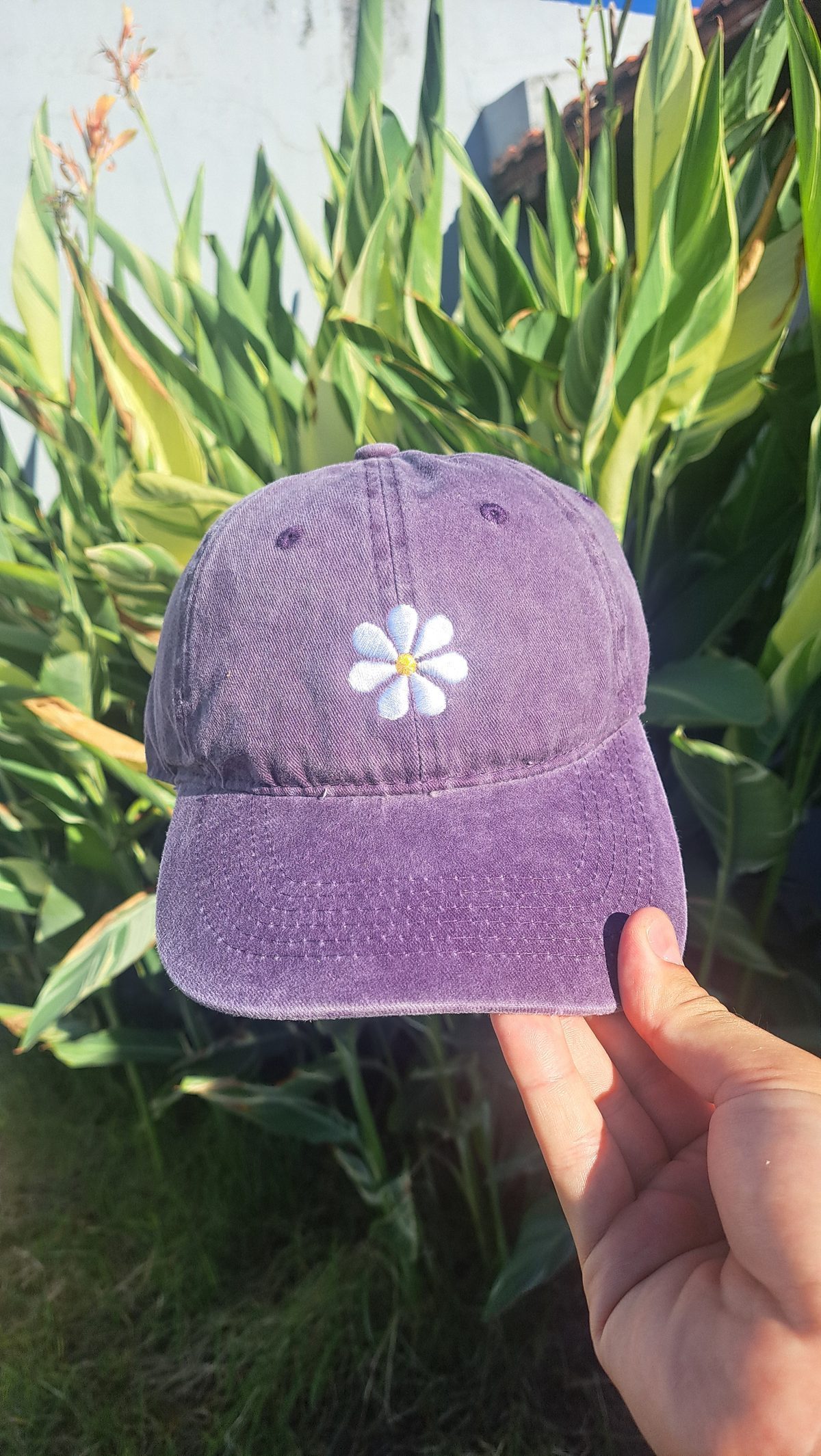 Gorra bordada con logo personalizado