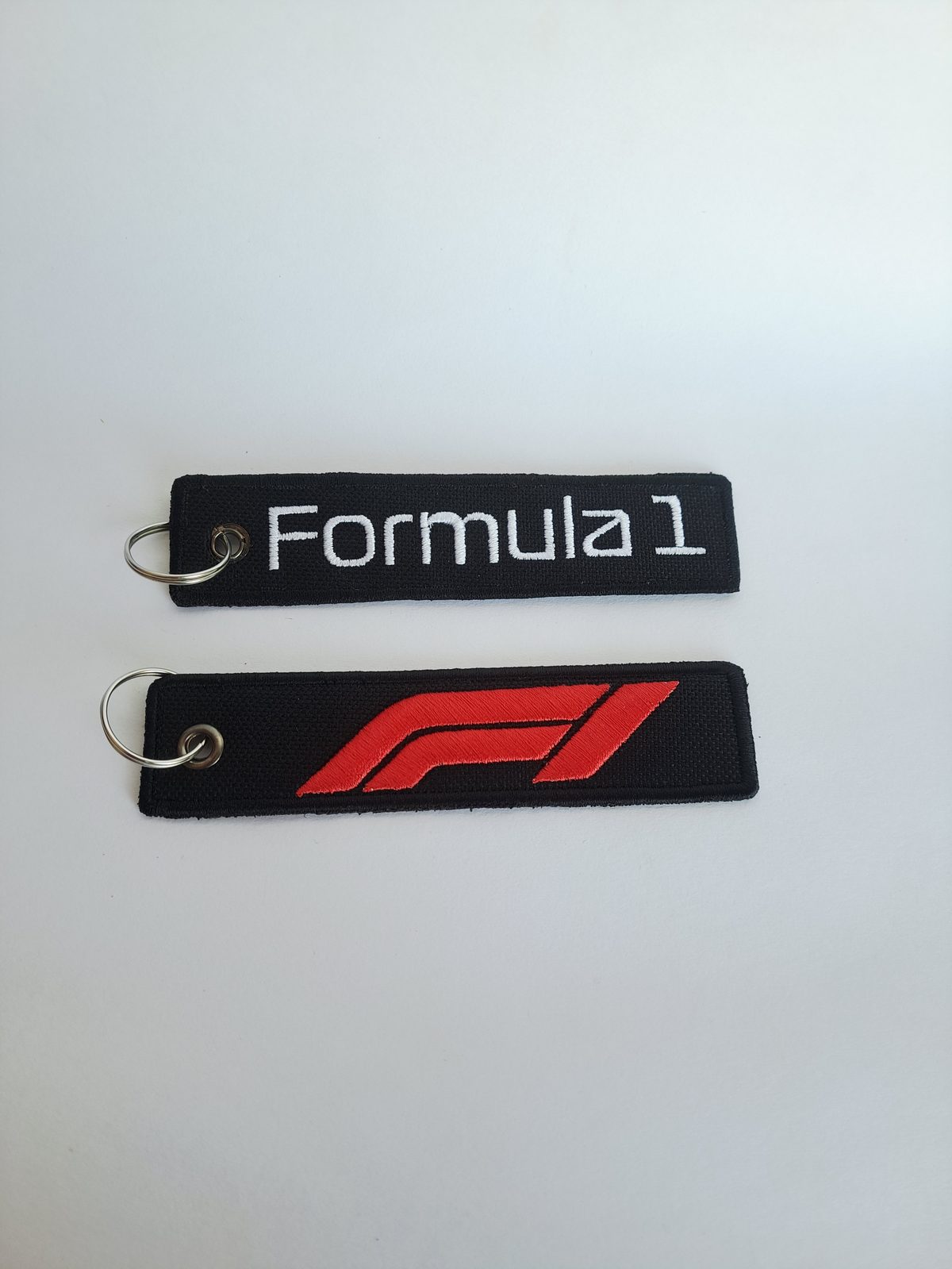 Llavero bordado personalizado