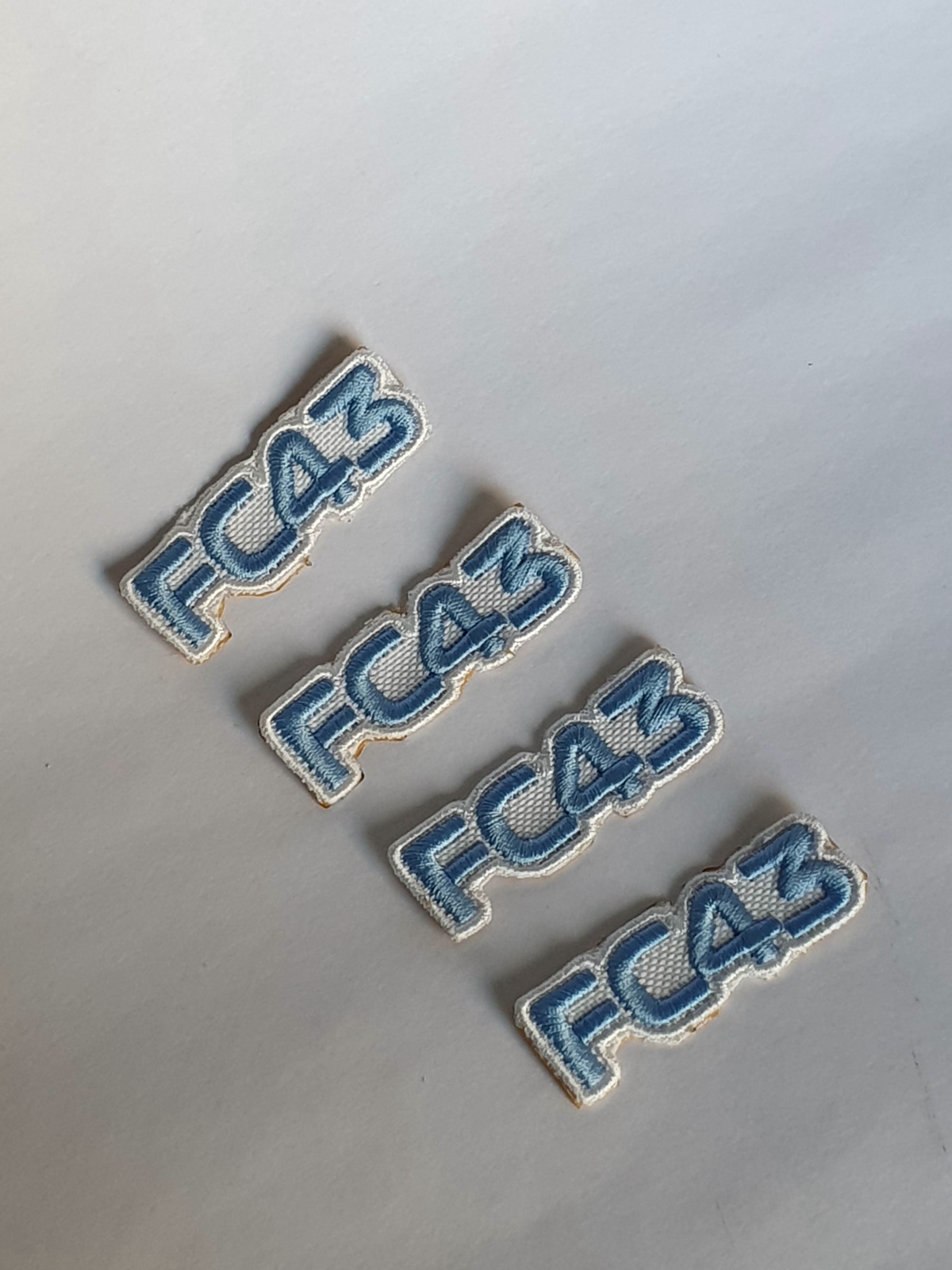 Sticker bordado personalizado